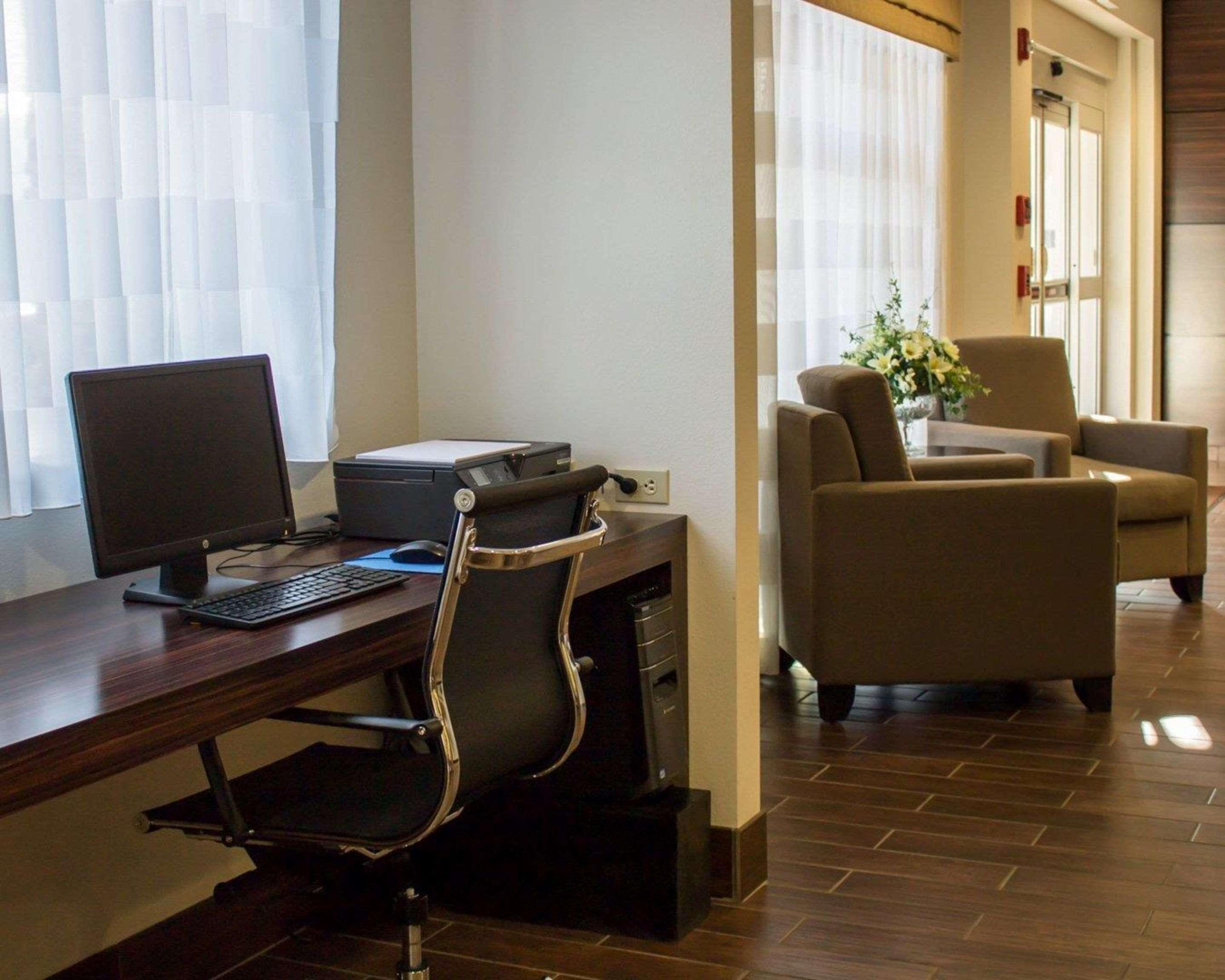 Sleep Inn & Suites Moundsville - Wheeling Εξωτερικό φωτογραφία